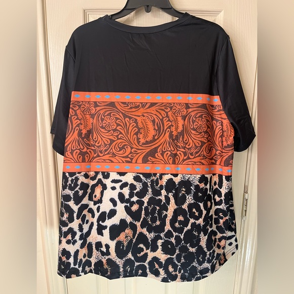 Sold *Leopard printer tshirt - Picture 2 of 4